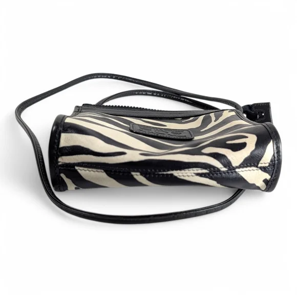 Black and Cream Zebra Print Crossbody Bag - Picture 7 of 13